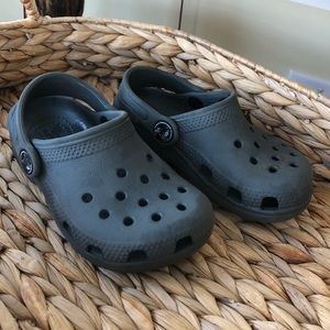 Toddler Boy grey Crocs Size 8